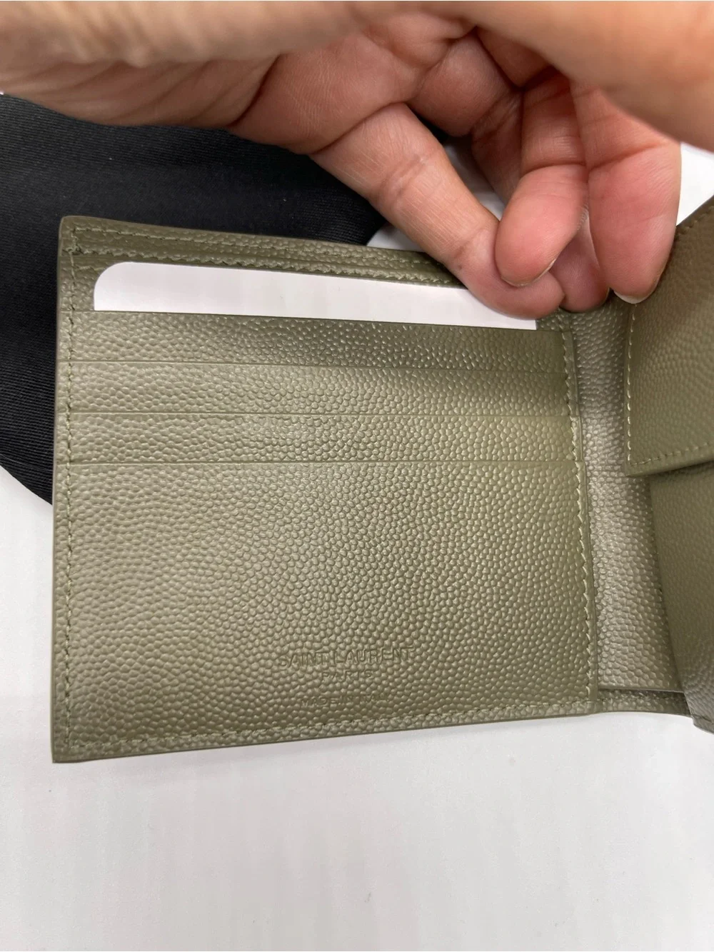 NIB Saint Laurent Paris East/West Bifold Wallet Grain De Poudre Light Fern Green